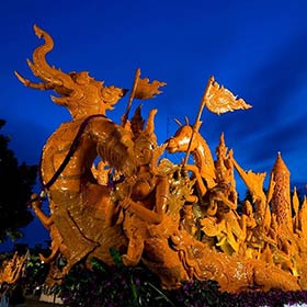 Spectaculaire Festival des bougies d'Ubon Ratchathani 