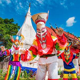 Etonnant Festival Bun Luang et Phi Ta Khon 