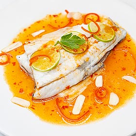 Cuisinez un Pla Ta Diao Neung Manao